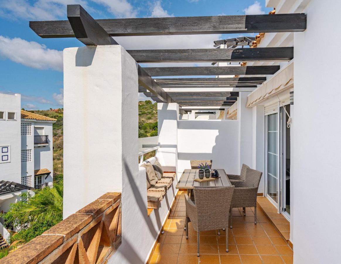 11 Modern Apt With Sea Views, Two Poolareas, Close To Parks & Beaches Manilva Lägenhet Exteriör bild
