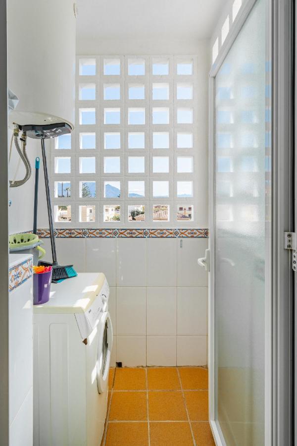 11 Modern Apt With Sea Views, Two Poolareas, Close To Parks & Beaches Manilva Lägenhet Exteriör bild