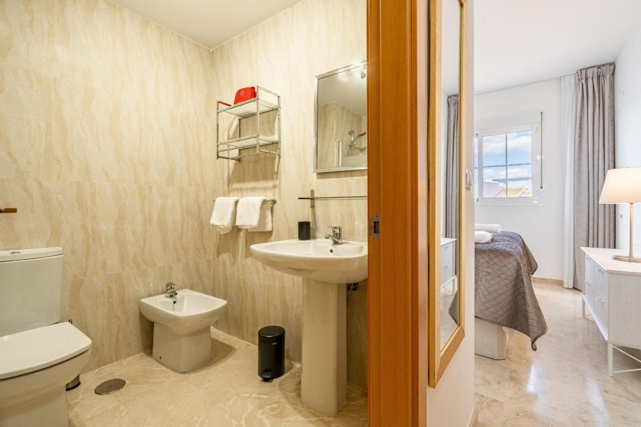 11 Modern Apt With Sea Views, Two Poolareas, Close To Parks & Beaches Manilva Lägenhet Exteriör bild